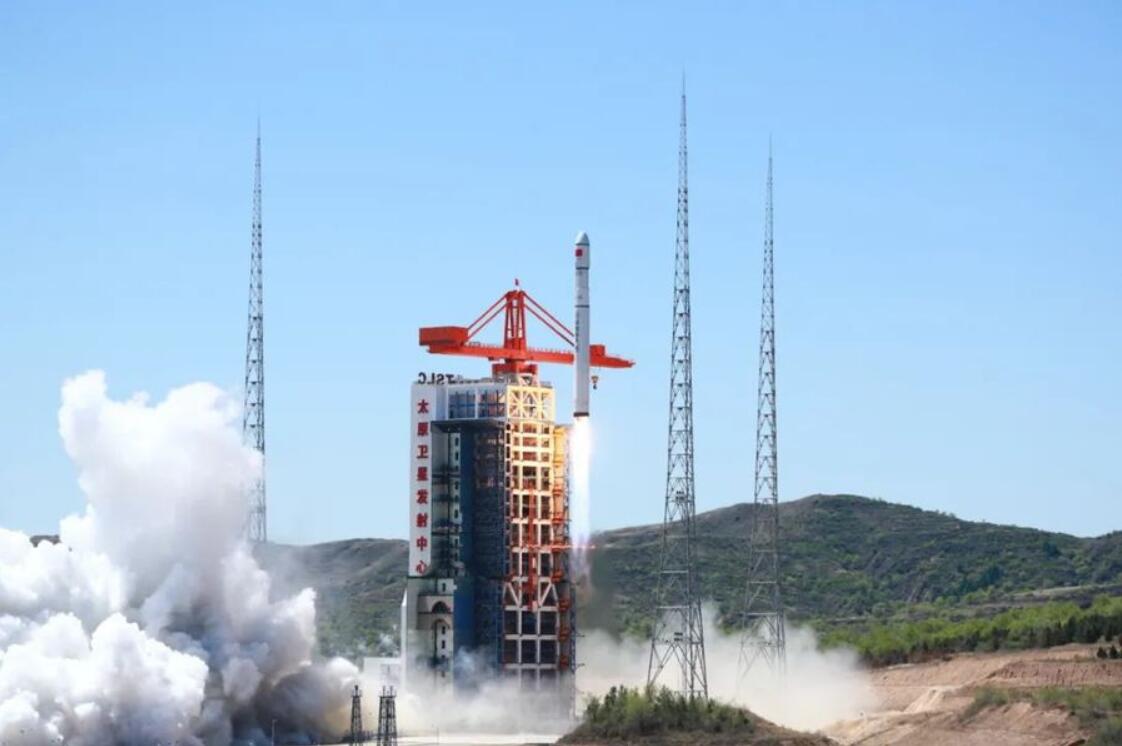 “宽幅光学卫星”和“高分视频卫星”搭载长征六号丙运载火箭成功发射